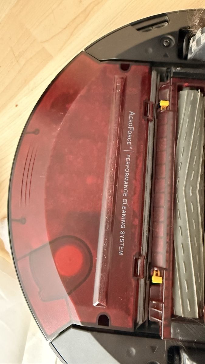Irobot Aspirapolveri & Accessori: Vendo iRobot Roomba – Usato da Niederlenz venduto da joh_6fxx 1
