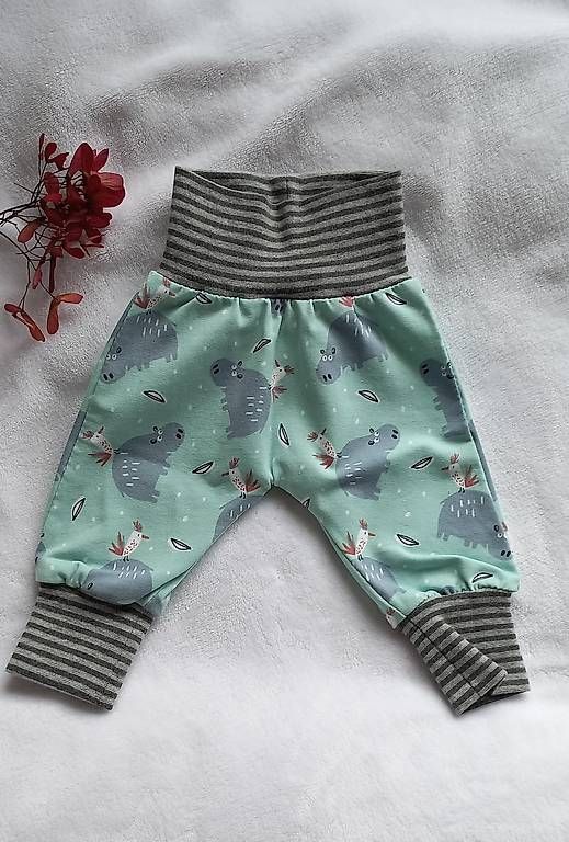 Hosen: Babyhose Gr. 50 – Neu und originalverpackt aus Büsserach von pepper44