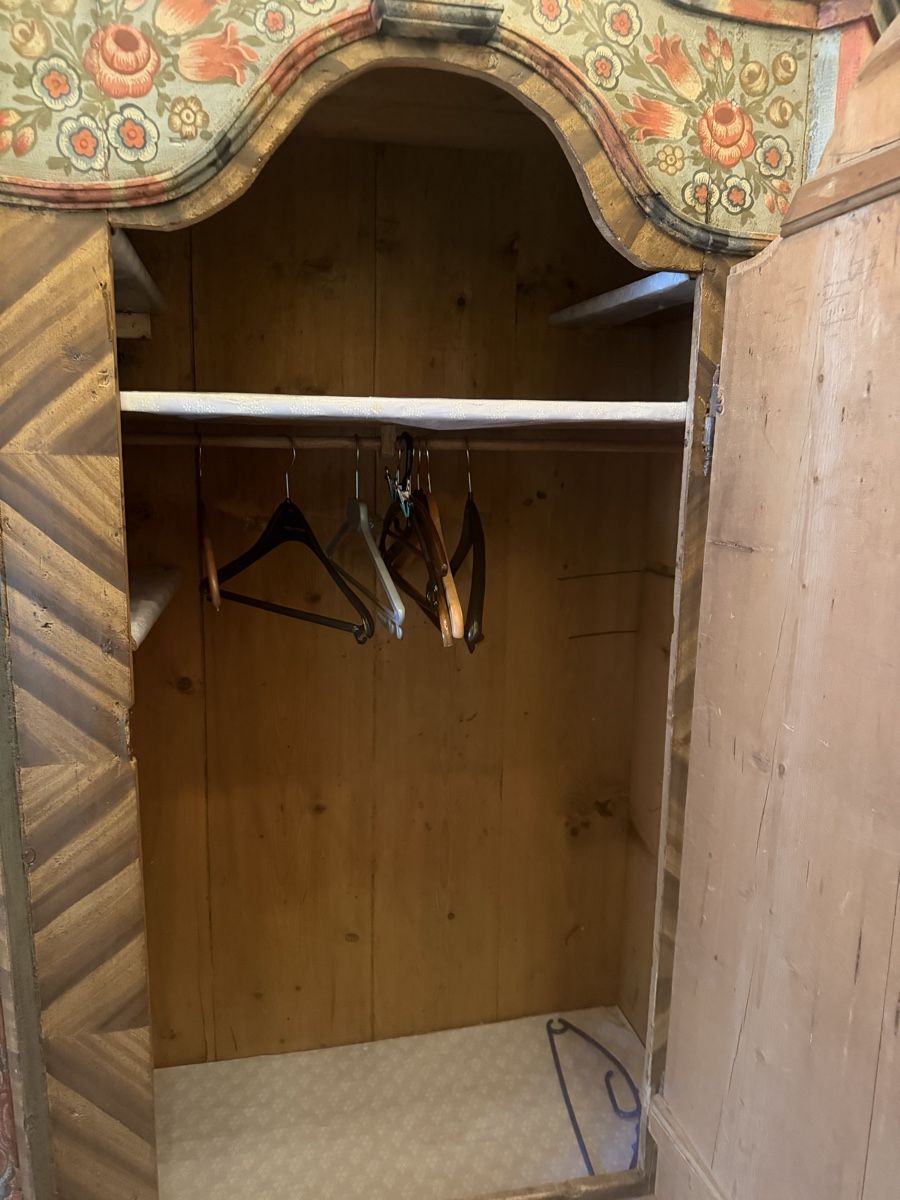 Armadi: Antikes Schrank – Usato da Kollbrunn venduto da Jani2015 3