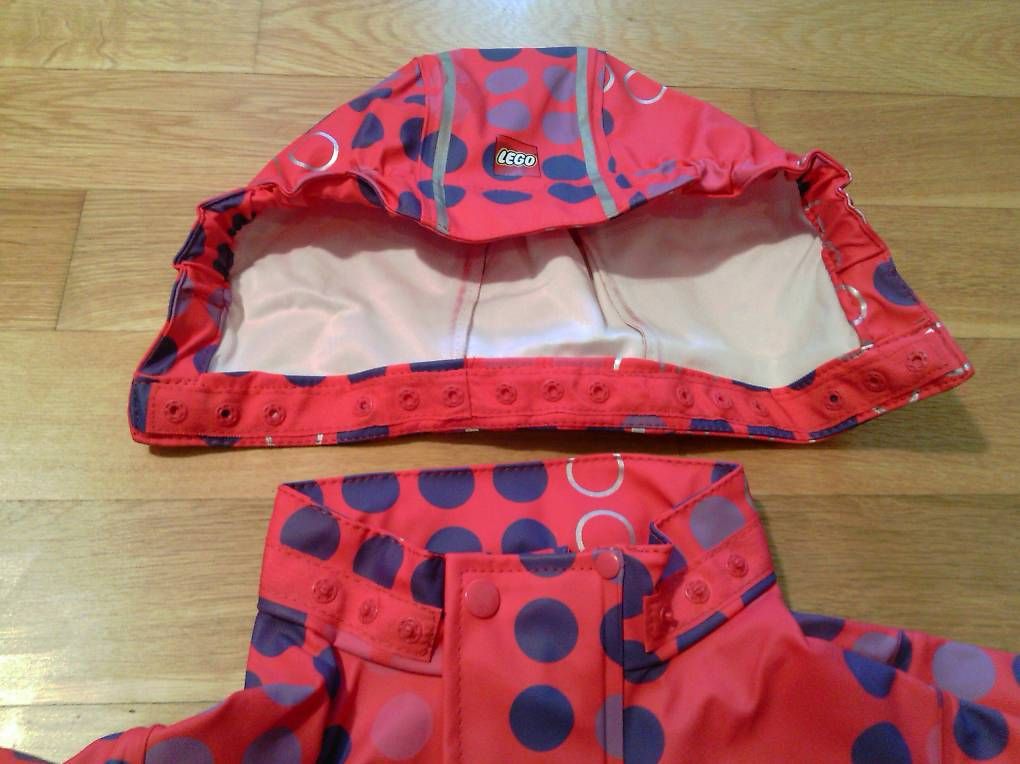 Jacken & Mäntel: Lego Wear Regenjacke Mädchen Grösse 98 – Gebraucht aus Hallwil von Ursina83 3
