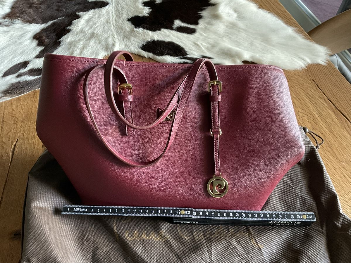 Pierre Cardin Borse da donna: Damenhandtasche von Pierre Cardin – Usato da Hölstein venduto da Patrivit