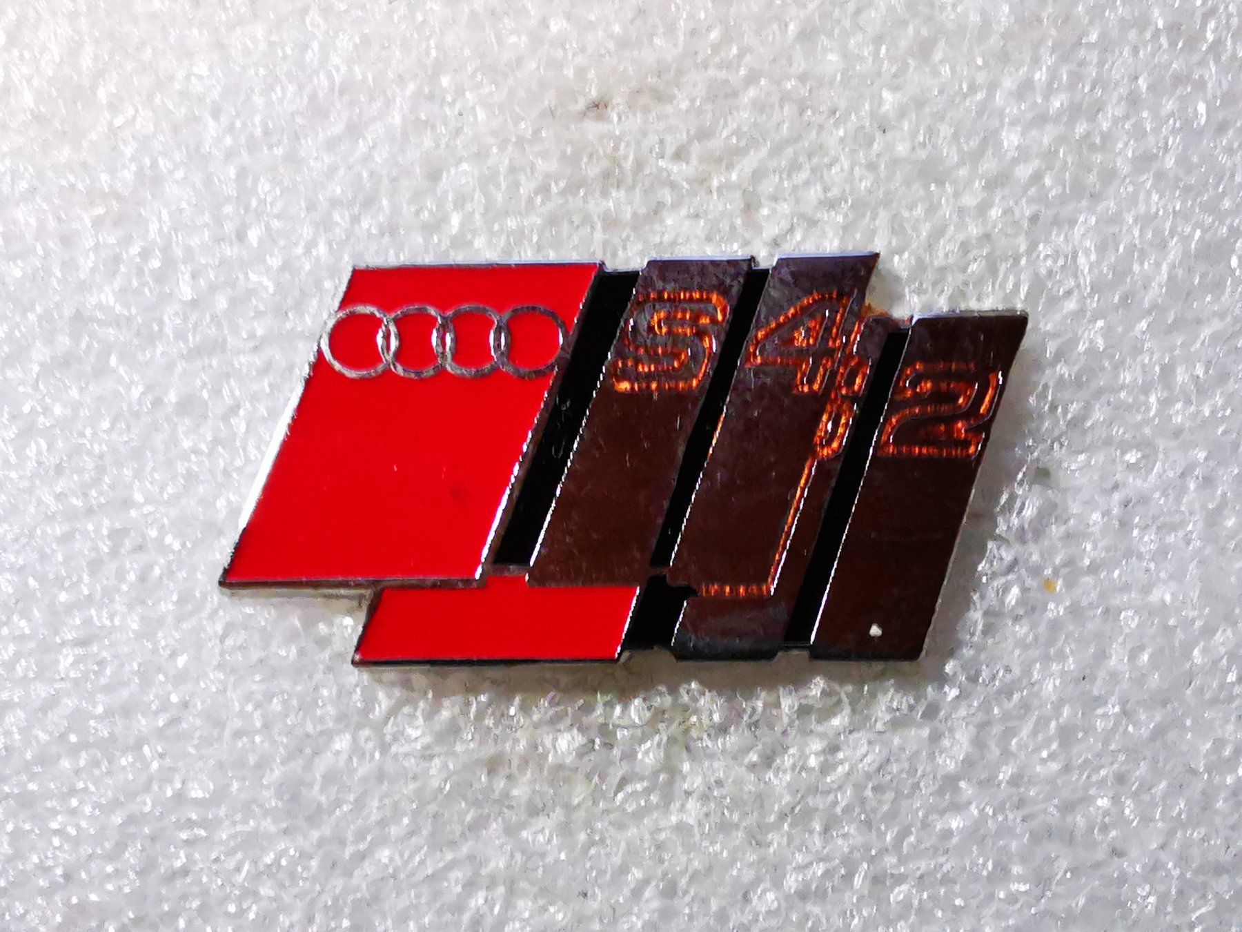 Placchette & Badge: Ansteckpin 64: Audi – Usato da Oppligen venduto da Pin-Fall-Shop