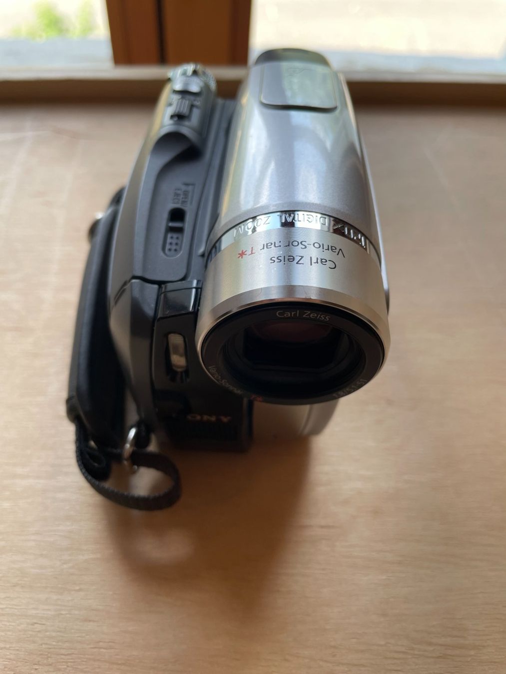 Sony Camcorder: Sony DCR-HC96 cassette – Gebraucht aus Montagny-les-Monts von Kid_bmoo 1