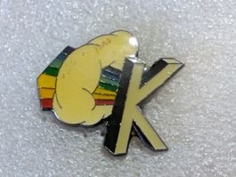 Ansteckpin 105: K