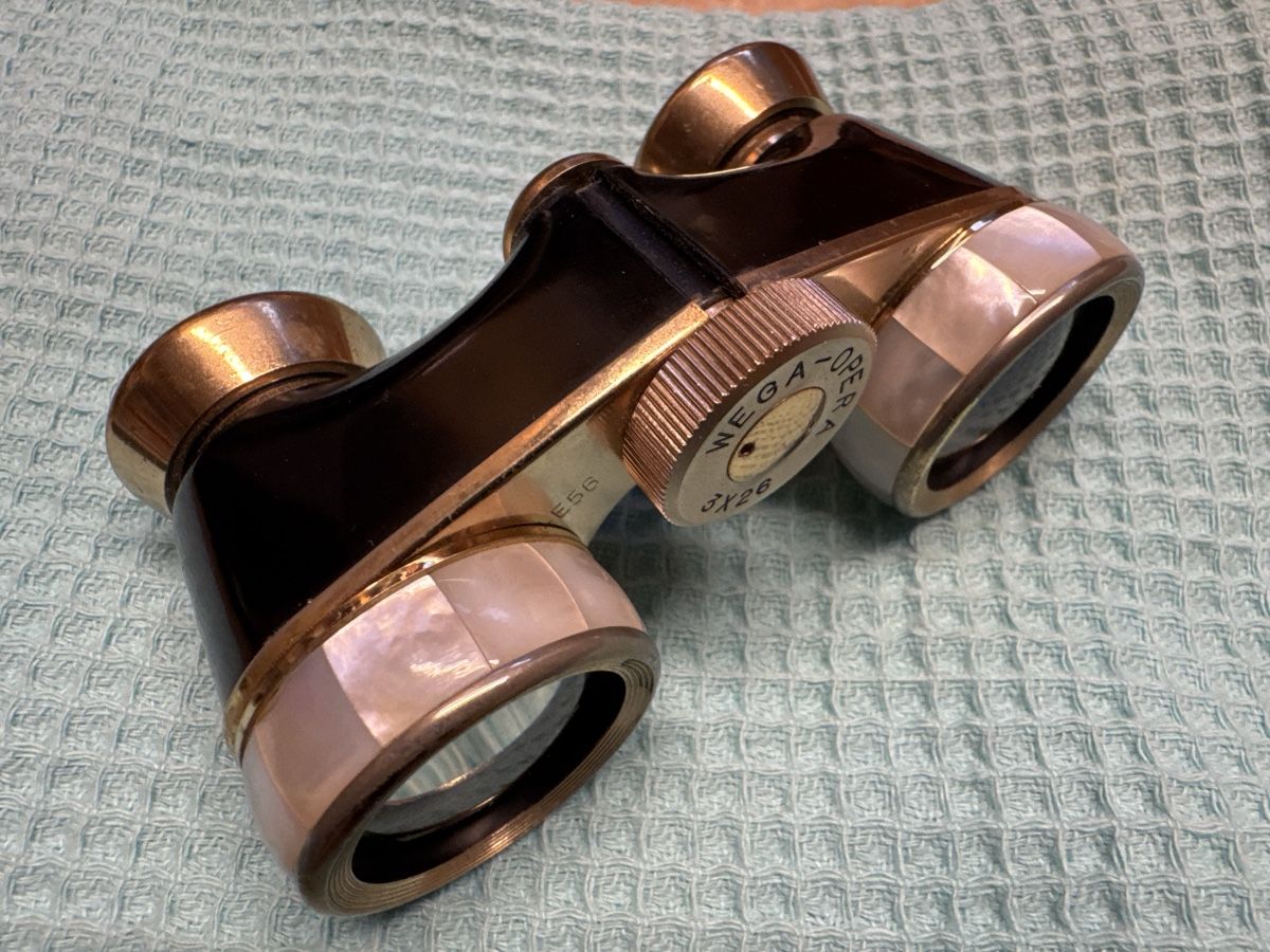 Wega Binocoli: Opernglas Vintage Wega 3x26 – Usato da Maisprach venduto da 4464