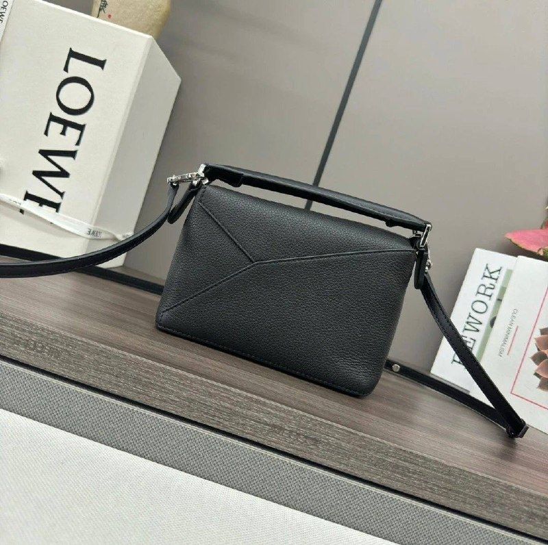 Loewe Taschen: Loewe Puzzle Bag  – Gebraucht aus Bern von sap2ch 1