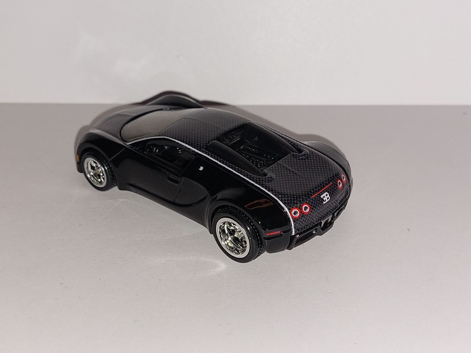 Hot Wheels Modellini d'auto: Hot Wheels Premium Bugatti Veyron – Usato da Reinach BL venduto da vwbora75 2