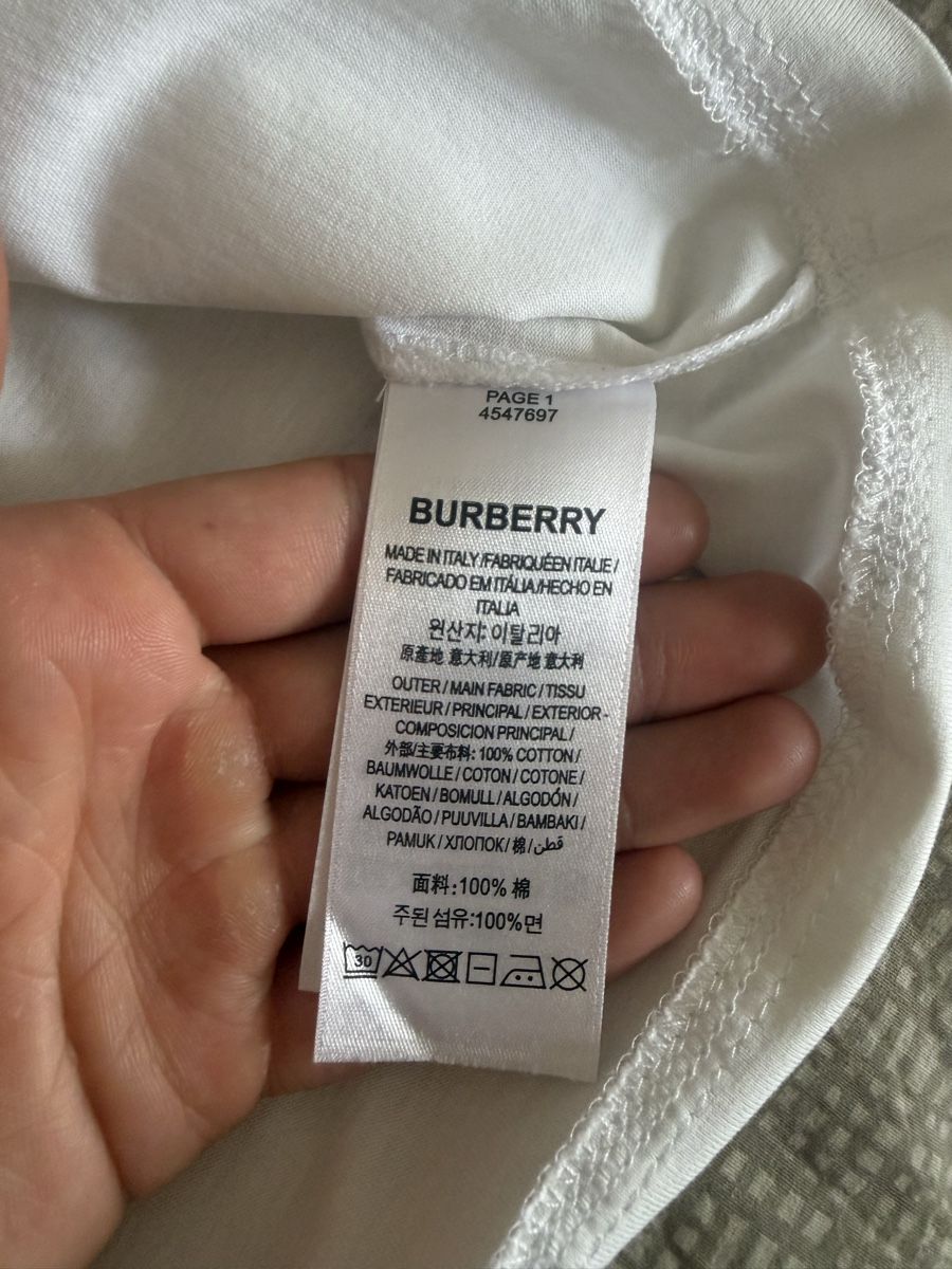 Burberry T-shirt: T shirt Burberry – Nuovo (secondo la descrizione) da Genève venduto da tho_5cfx 3