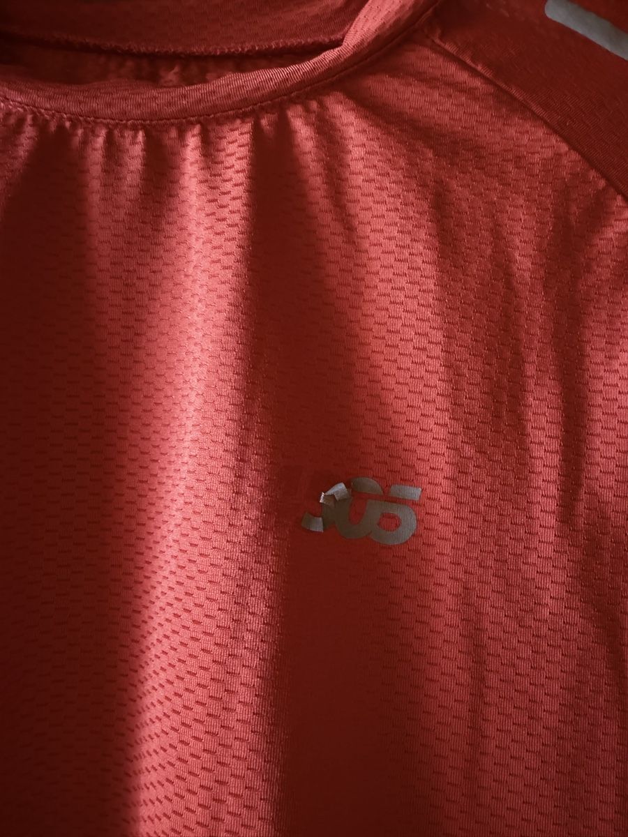 T-shirt: Sportshirt langarm Rot Groesse – Nuovo (secondo la descrizione) da Zürich venduto da BettinaMarie2308 1