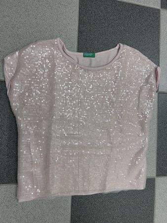 T-Shirt von Benetton rosa mit Pailetten. Gr. 170