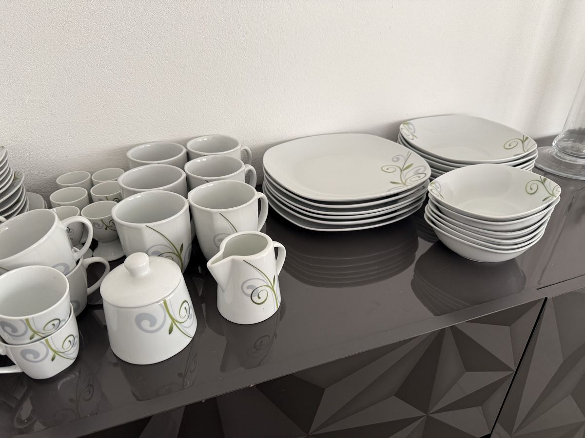Services de table: Geschirr - Service 61 Teilig  – D'occasion à Pfeffikon LU par pepino17 6