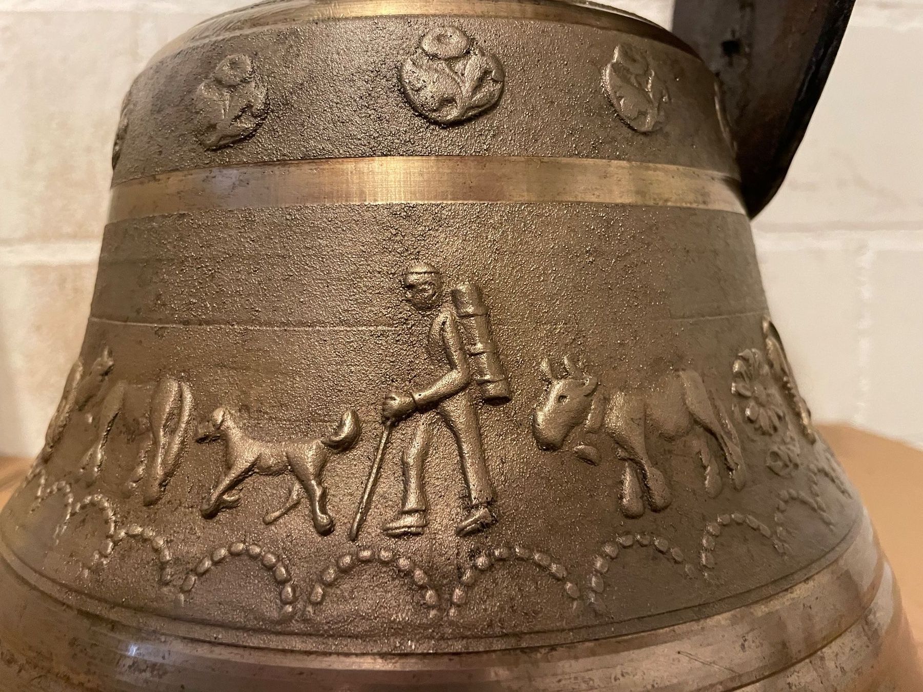 Campanacci mucche: Alte Gusset - Glocke ab 1.00 Fr. – Usato da Birrhard venduto da magisto52 2