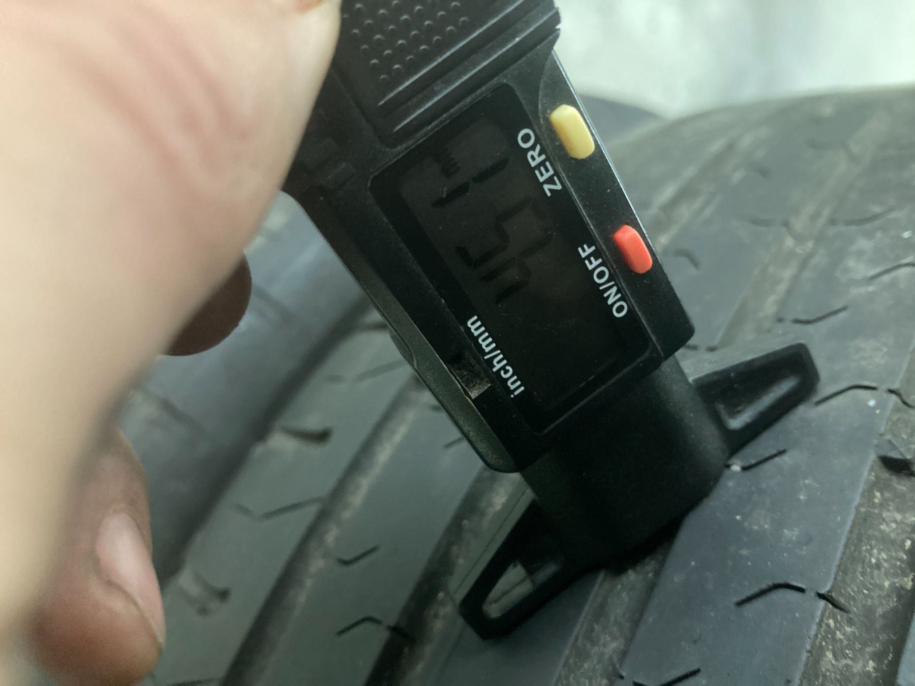 Continental Pneus & Kompletträder: 205/55R16 Sommerpneu Continental – Gebraucht aus Cham von WB2223 6