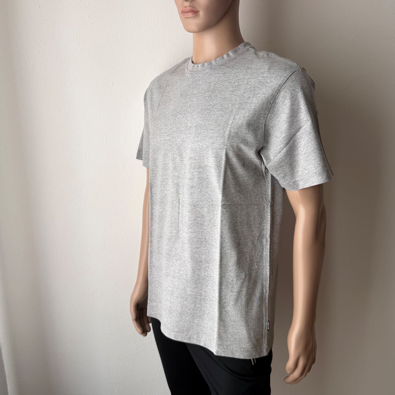 T-shirt: ONLY & SONS T-Shirt – Usato da Zürich venduto da ClosetQueen 3