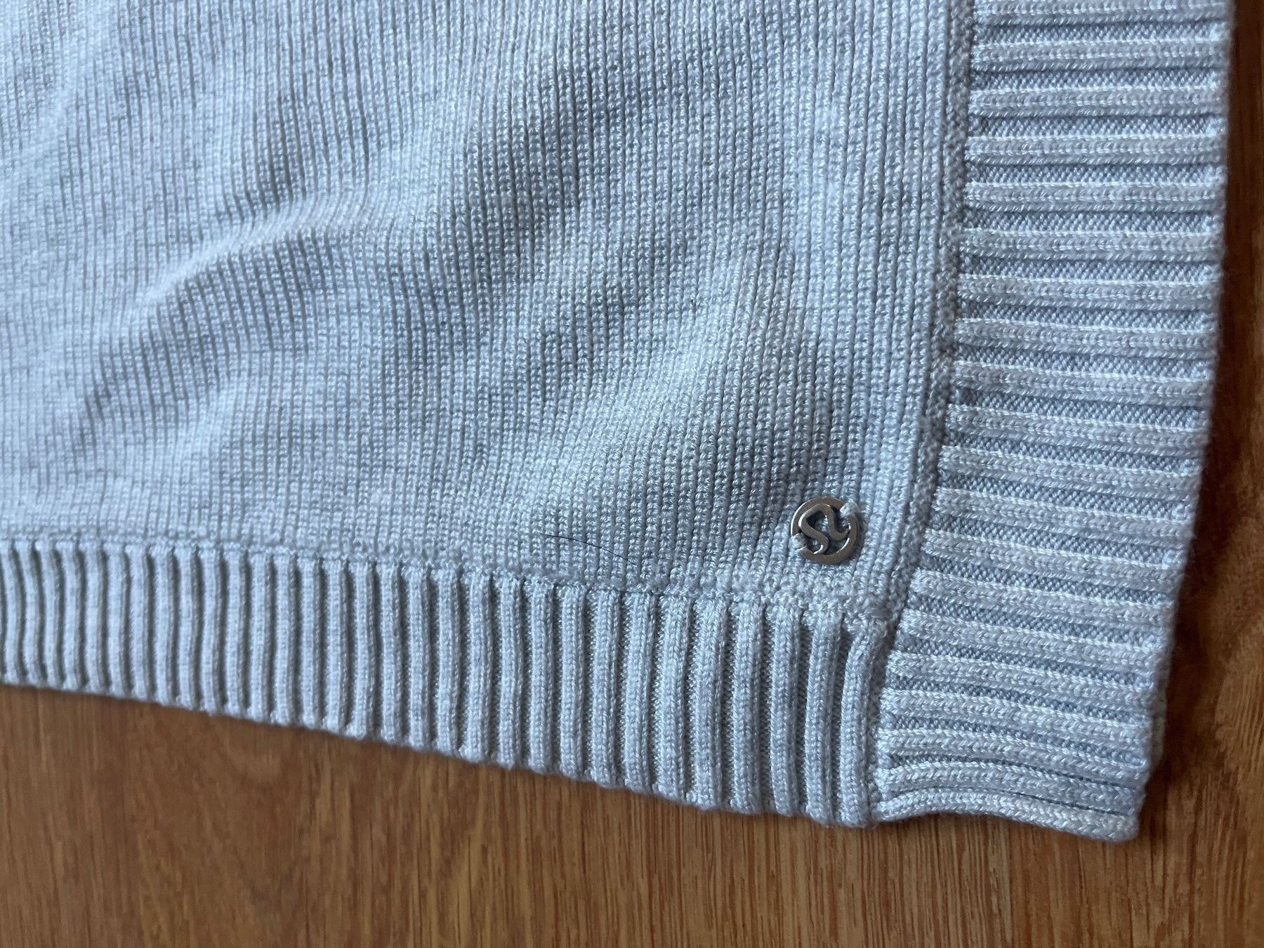 Lululemon Altro in Moda donna: Lululemon Divinity Poncho – Usato da Genève venduto da fyshbird 1