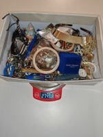 Lot de bijoux fantaisie en vrac divers accessoires