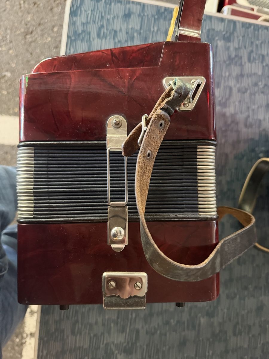Hohner Strumenti musicali: Hohner Norma 1 – Usato da Muhen venduto da MiGeiss64 2