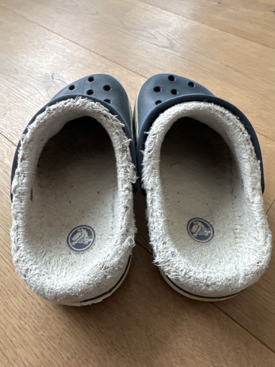 Crocs Scarpe per ragazzi: Warme Crocs Winter Clogs, Grösse 29 – Usato da Wettswil venduto da Venice3 2