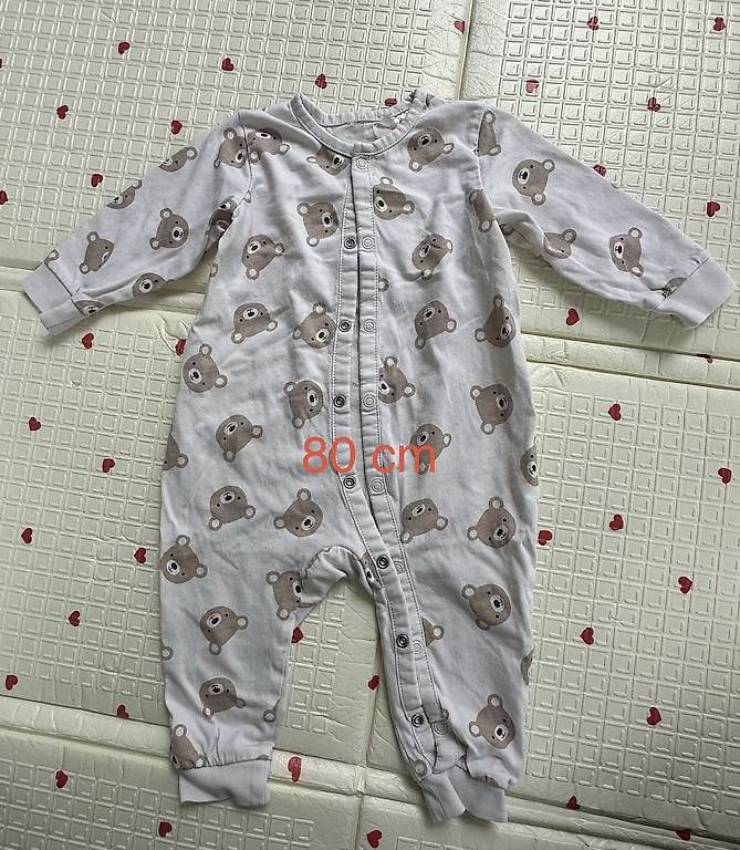 Lotti & Set di vestiti: Baby Kleidung  – Usato da Solothurn venduto da 53ca 2