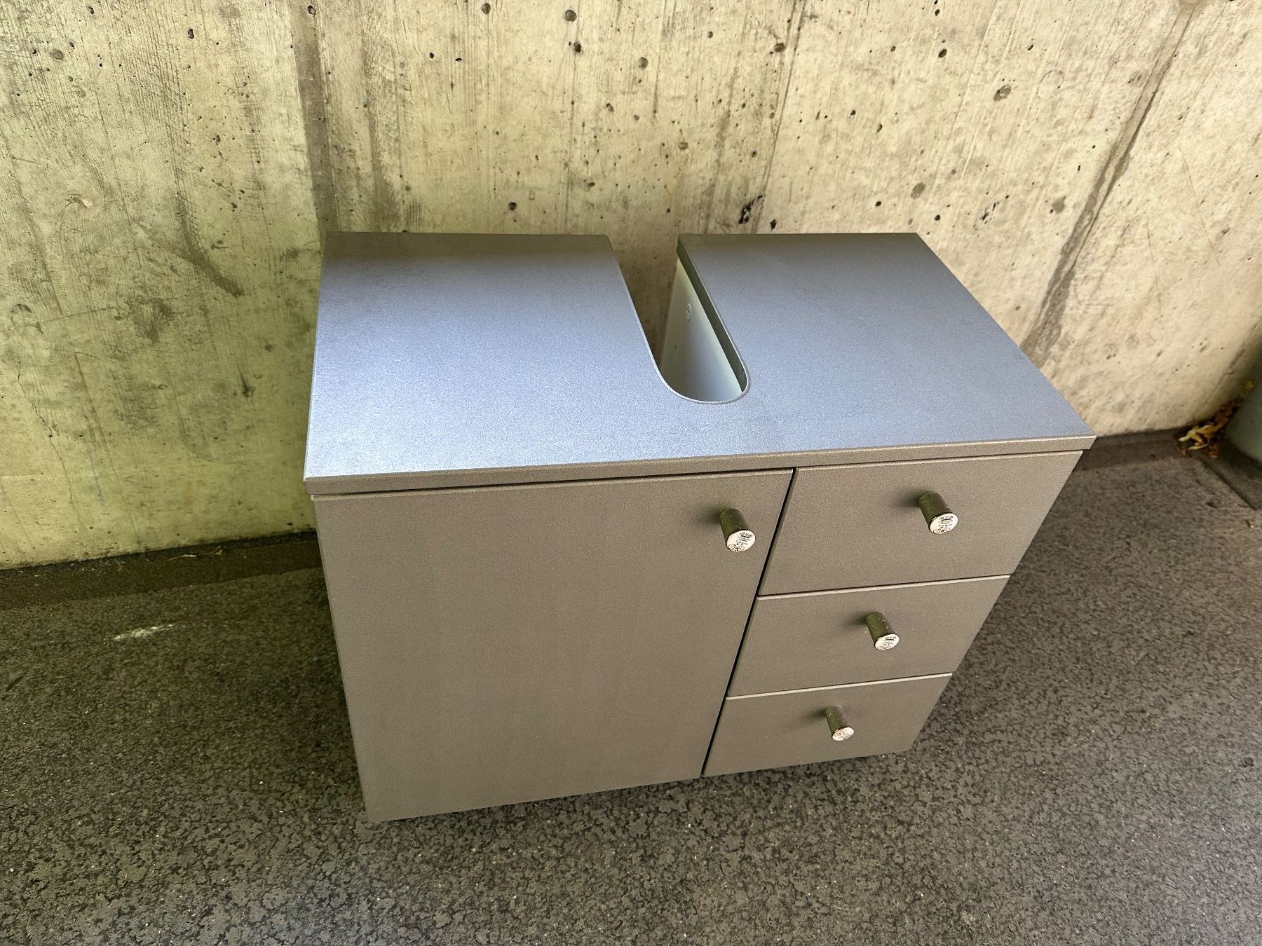 Mobili per bagno: Badezimmermöbel – Usato da Boll venduto da Ztromsig 1