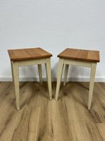 Zwei Hocker