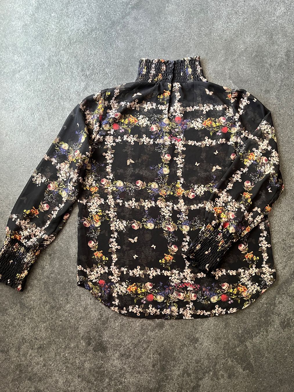 Camicette: Damen Bluse mit Blumenmuster - Größe S – Nuovo (secondo la descrizione) da Kilchberg ZH venduto da Ch.C 3