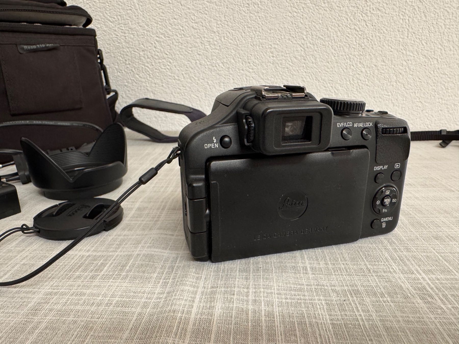 Leica Fotocamera: Leica V-Lux 3, Digitalkamera – Usato da Frauenfeld venduto da dilili 3