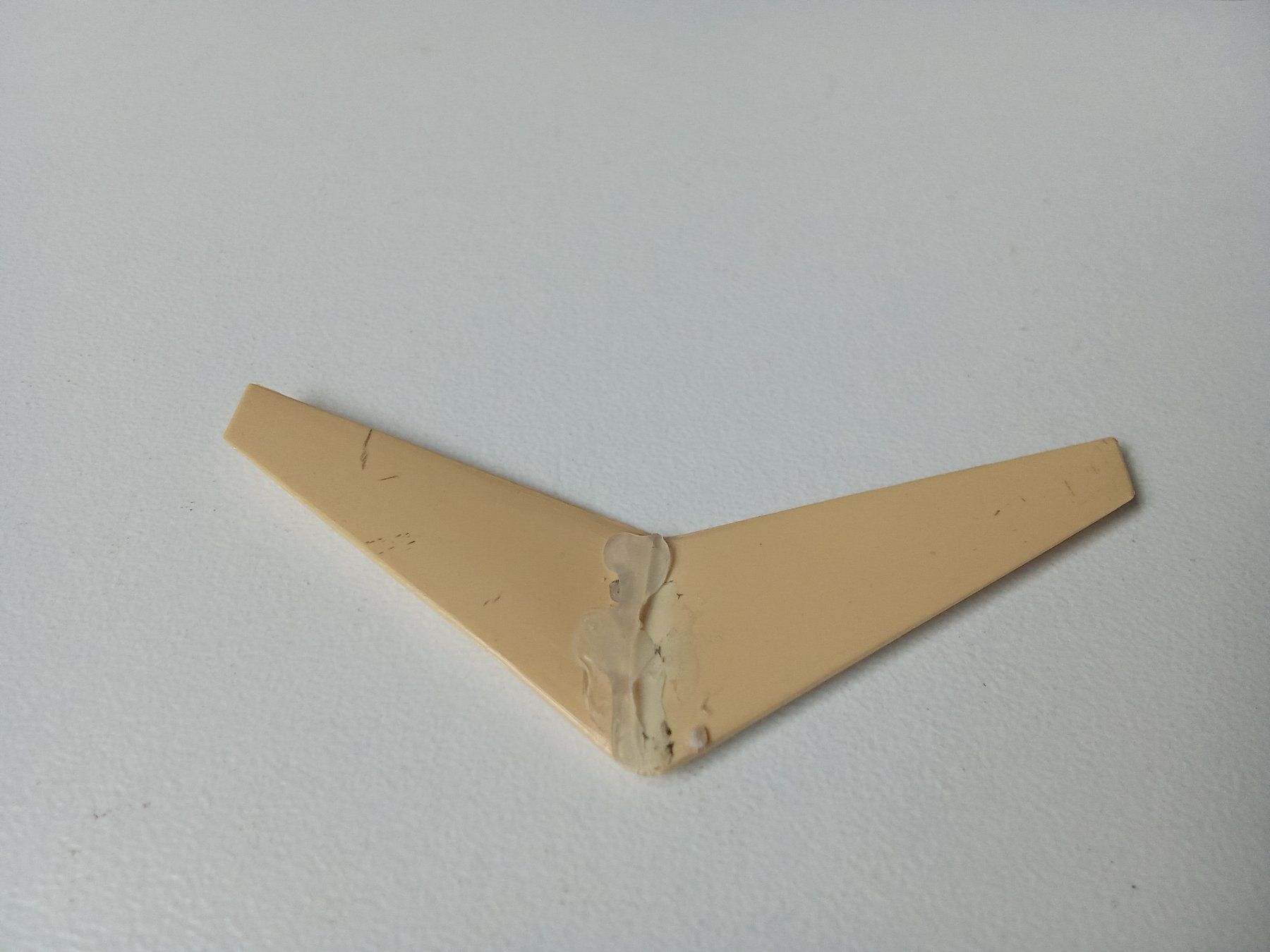 Boeing Kit di modellismo & Modellini statici: Flugzeugmodell MD 83 der CTA mit Schönheitsfehler – Usato da Bilten venduto da Bora3 4