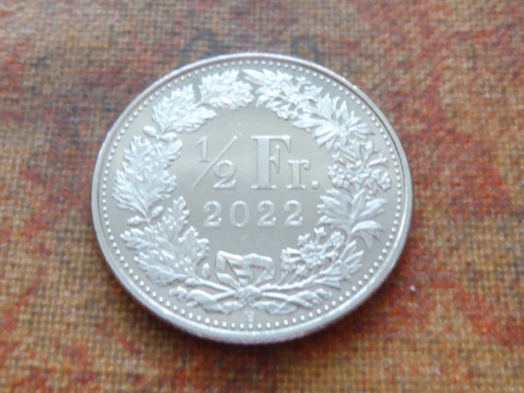 Toutes les monnaies: 1/2 Fr. 2022 – D'occasion à Romanel-sur-Lausanne par Swift13