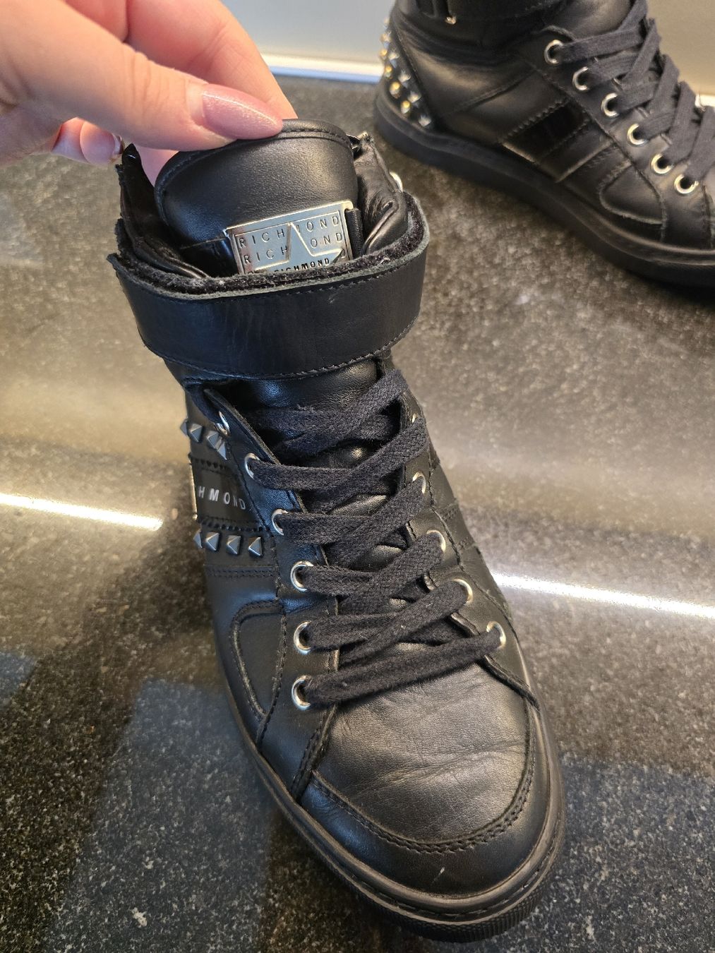 Damenschuhe: Richmond Sneaker in schwarz - Grösse 37 – Gebraucht aus Hägglingen von Raff_Ella 1