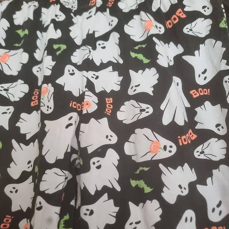 Pyjamas: NEU Halloween Pyjama Gr. 134/140  – D'occasion à Bern par DiLara2000 3