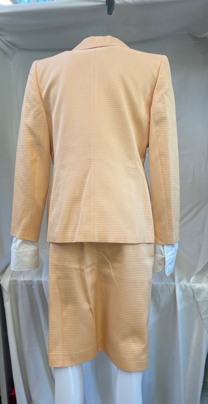 Completi & Tailleur: Mandarin - Farbiges Ensemble – Usato da Zürich venduto da Drahtzug 2