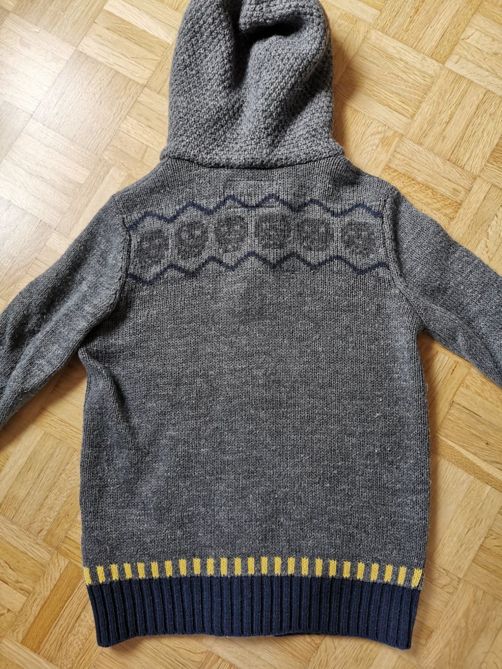 Vestes: warme Strickjacke Celio Gr. S – D'occasion à Stäfa par flamingo_17 4