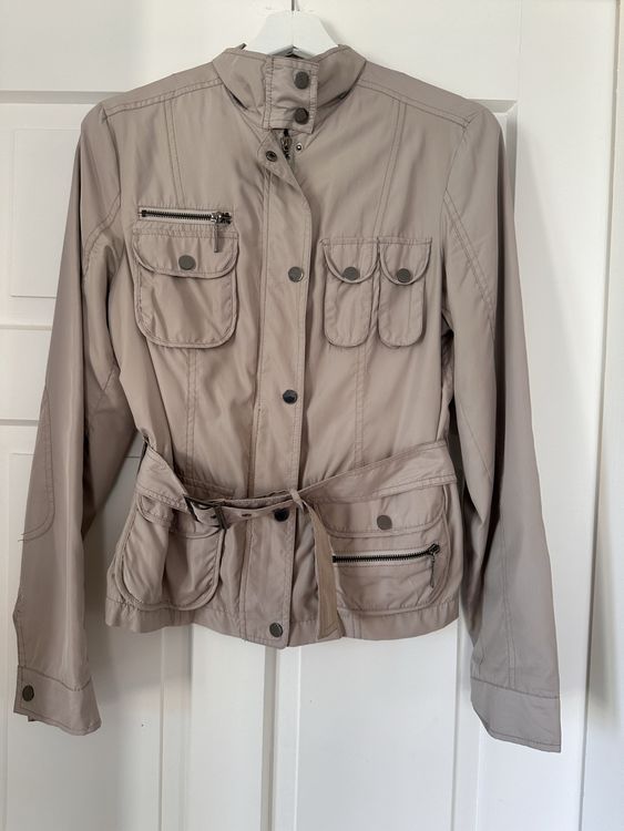 Vestes: Women's Light Jacket, IN LINEA, Beige – D'occasion à Horgen par ger_2y92