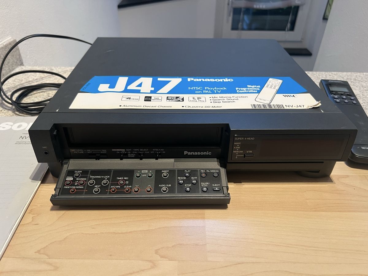 Panasonic Enregistreurs: Panasonic NV-J47 VHS-Videorecorder – Défectueux à Schongau par Retro_Shop 2