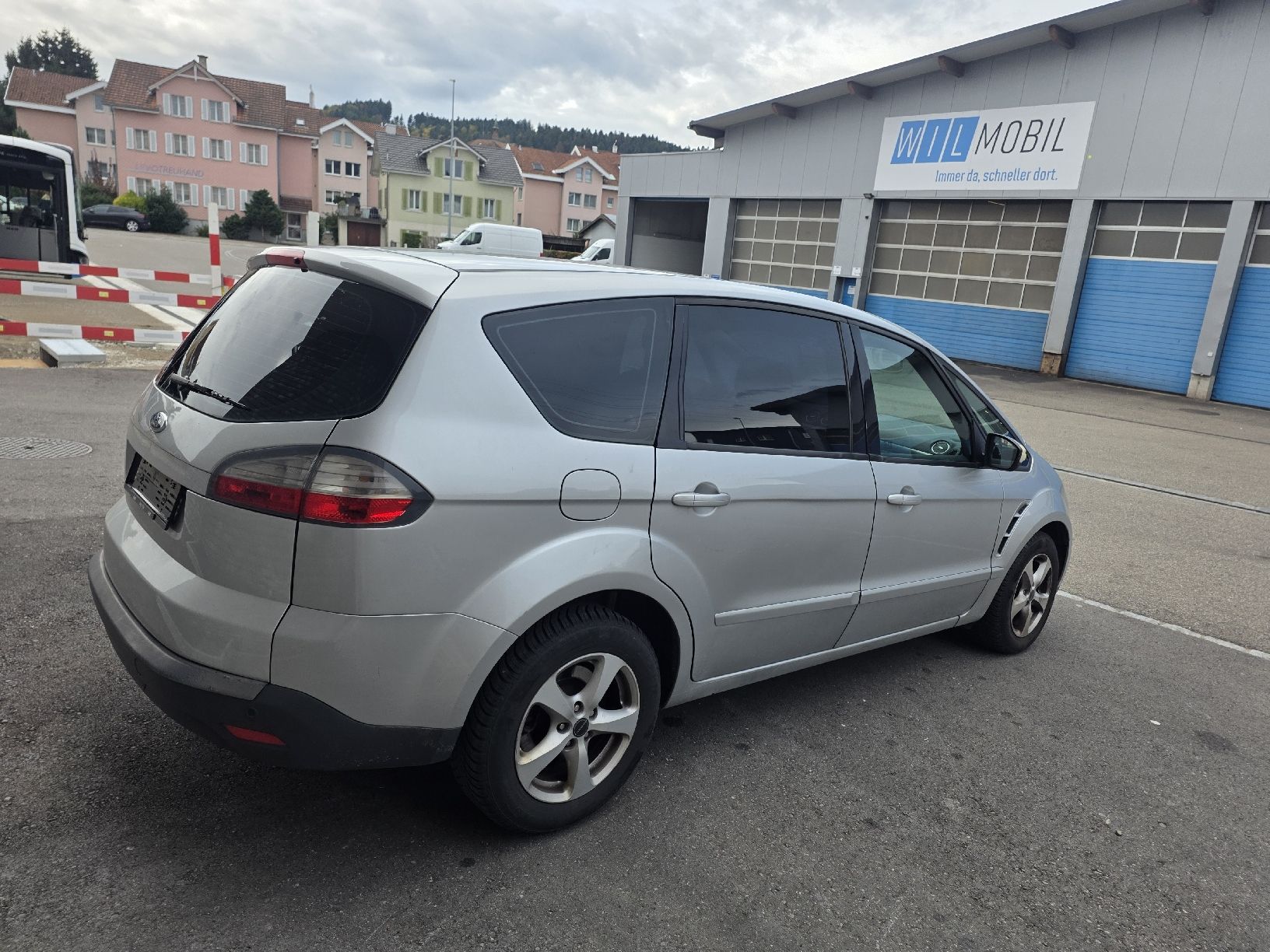 Ford Autos: Ford S Max 2.0i – Gebraucht aus Kirchberg SG von PinkUnicorn 2