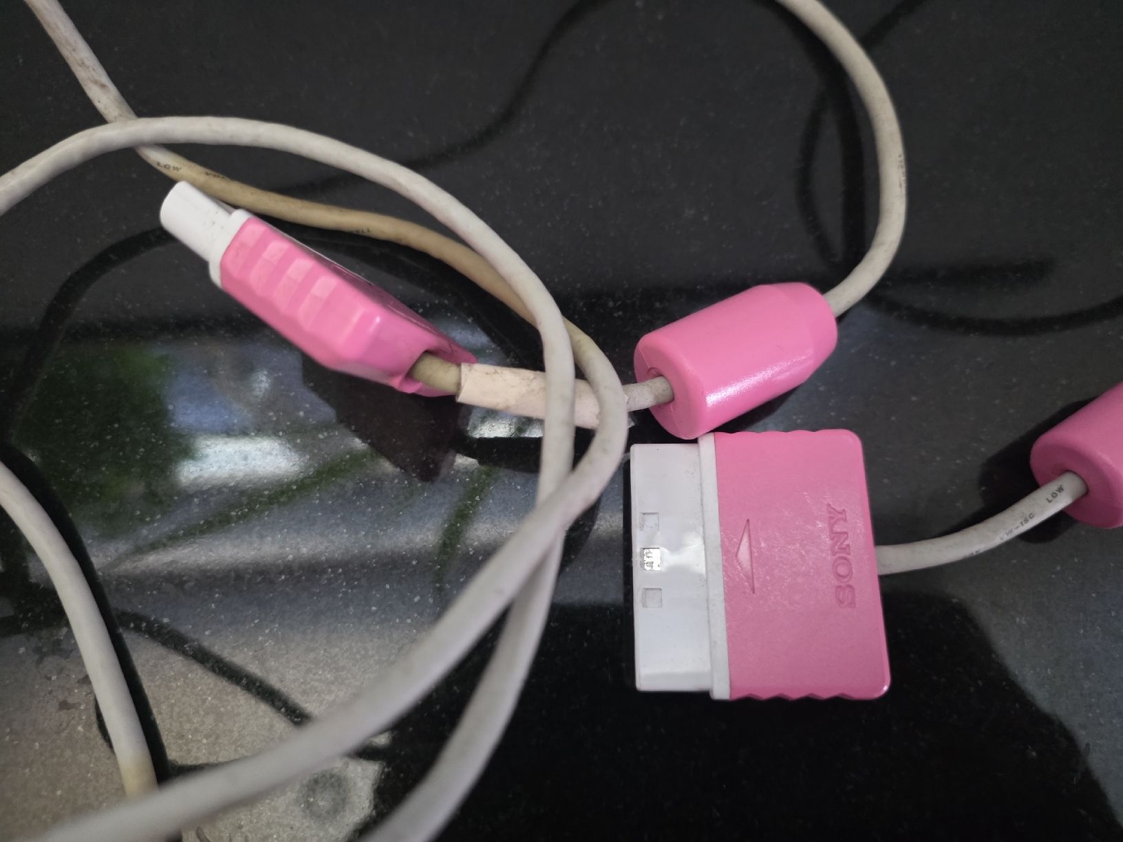 Controller: 2x Sony PlayStation 2 Controller pink  – Usato da Dorf venduto da Echo_Elements 3