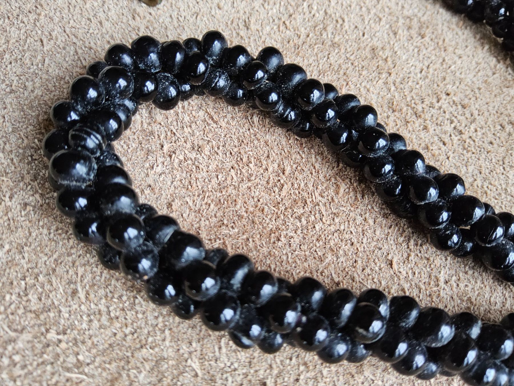 Ketten: Antike Trauer schwarze Halskette Collier, ca 1880 – Gebraucht aus Zürich von SciTec 2