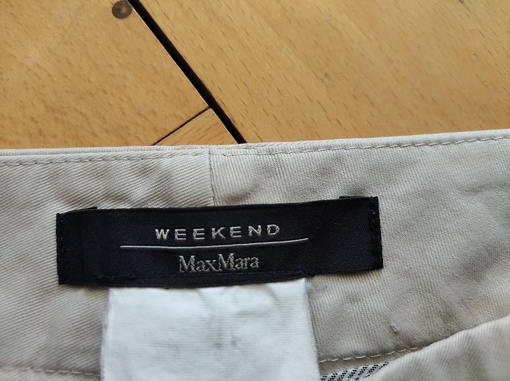 Pantaloni: MaxMara Weekend pantalon beige, T36-38 – Usato da FRIBOURG venduto da bigpolarbears 1