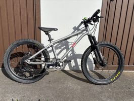 Early Rider Seeker 20 Zoll MTB mit Federgabel für Kinder