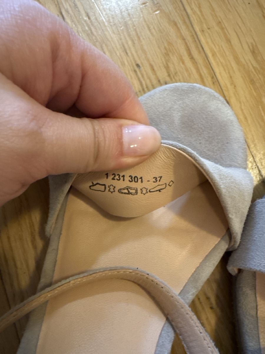 Scarpe da donna: Varese Sandalen, Absatz 5cm, beige, Gr. 37 – Nuovo (secondo la descrizione) da Thun venduto da Vans_98 4