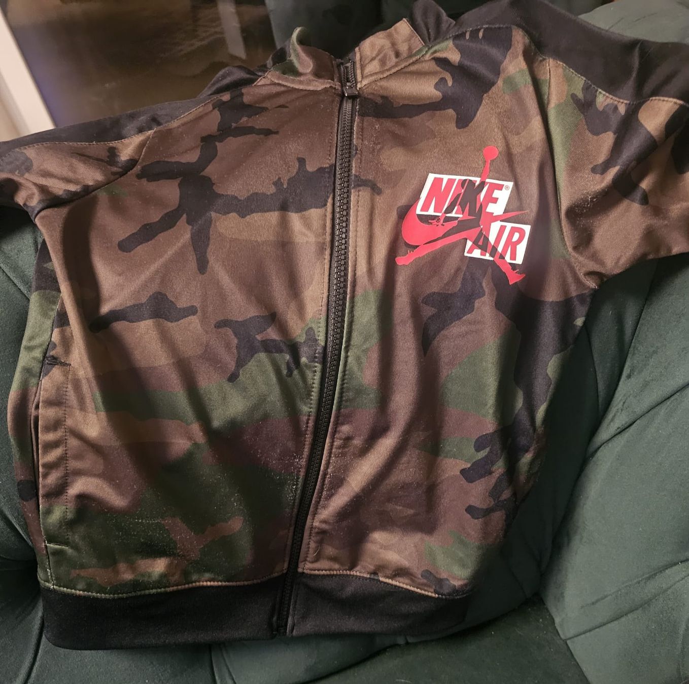 Anzüge: Nike Traininganzug Gr. 128/132 – Gebraucht aus Balsthal von Marica75 3