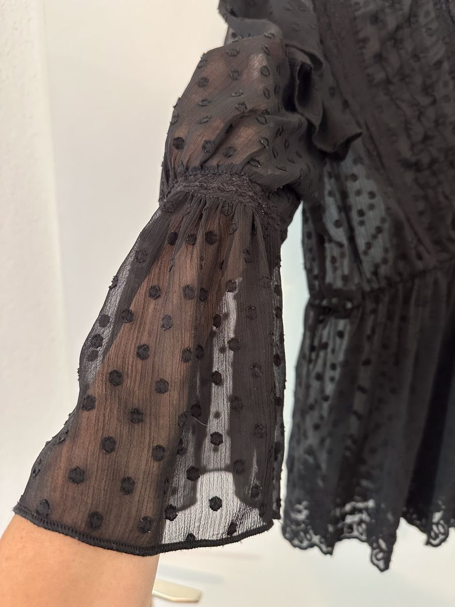 Zara Camicette: Zara Black Sheer Polka Dot Blouse – Usato da Kloten venduto da gab_jl5l 2