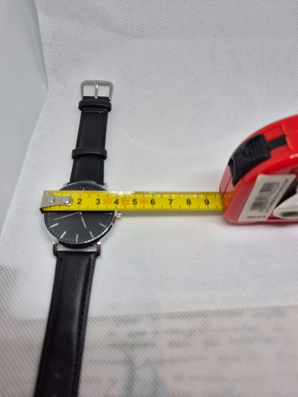 Daniel Wellington Orologi: Daniel Wellington schwarze Uhr, elegant und modern – Usato da Losone venduto da bal_gfp6 7