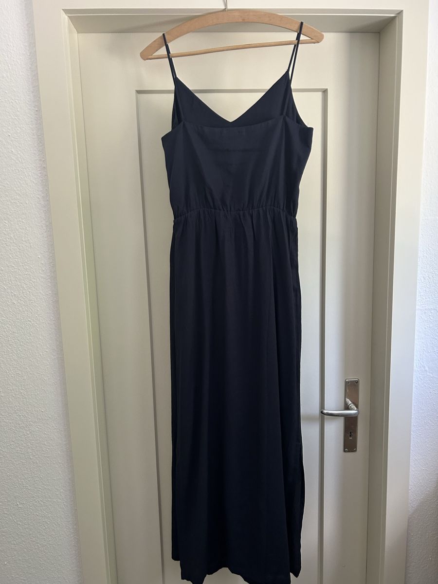 Sessun Robes: Dunkelblaues Maxikleid von Sessun – D'occasion à Winterthur par neelom