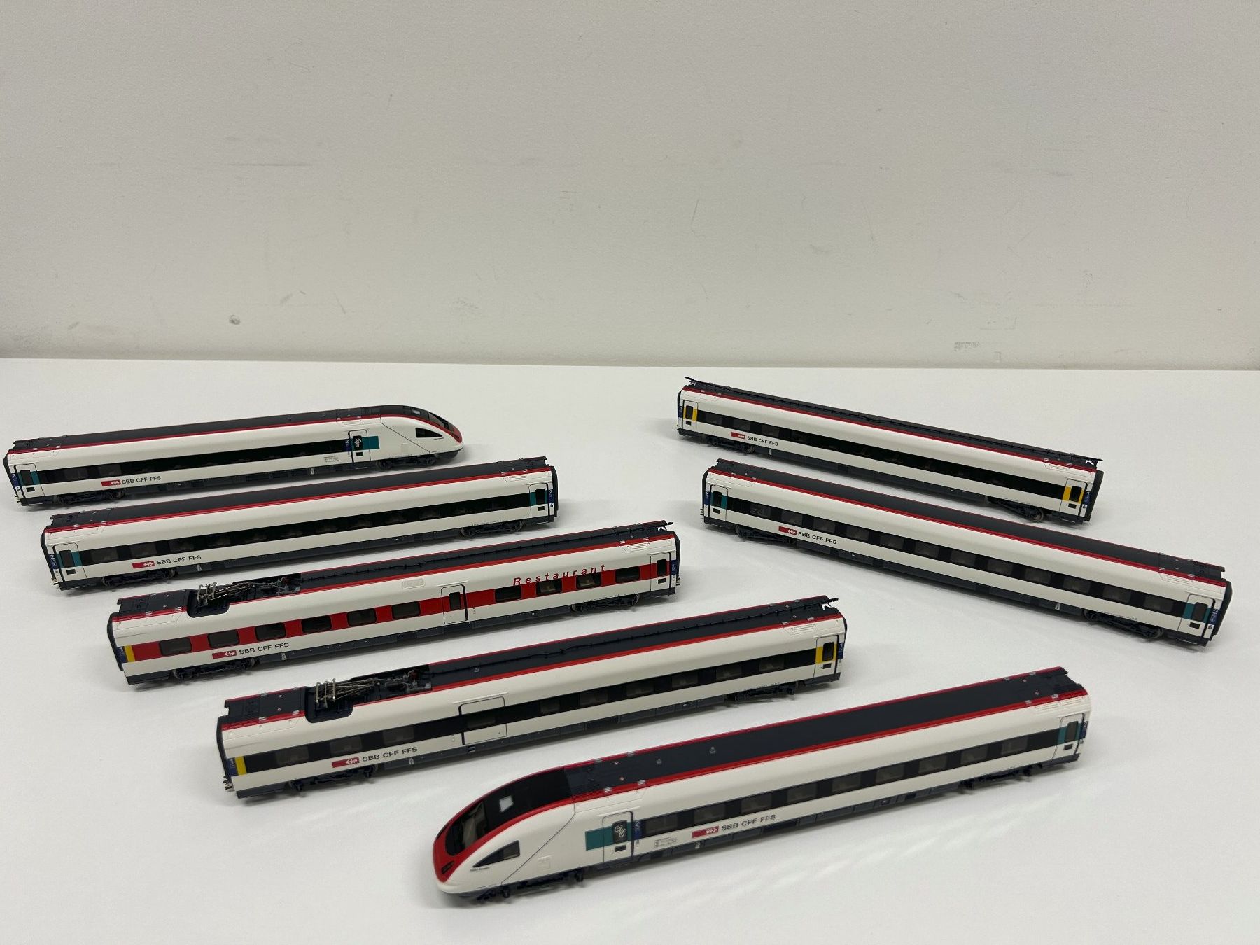 Roco Modellini di ferrovie: ROCO ICN 7-unit full set DC sound – Nuovo e nell'imballaggio originale da Ecublens VD venduto da sun_l587 2