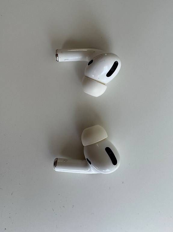 Apple Cuffie: Apple AirPods Pro  Original inkl. Ladecase – Usato da Reinach BL venduto da joh_8mhf 3