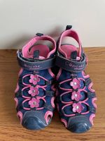 Schmucke blau-pinke Sandalen, Gr. 30
