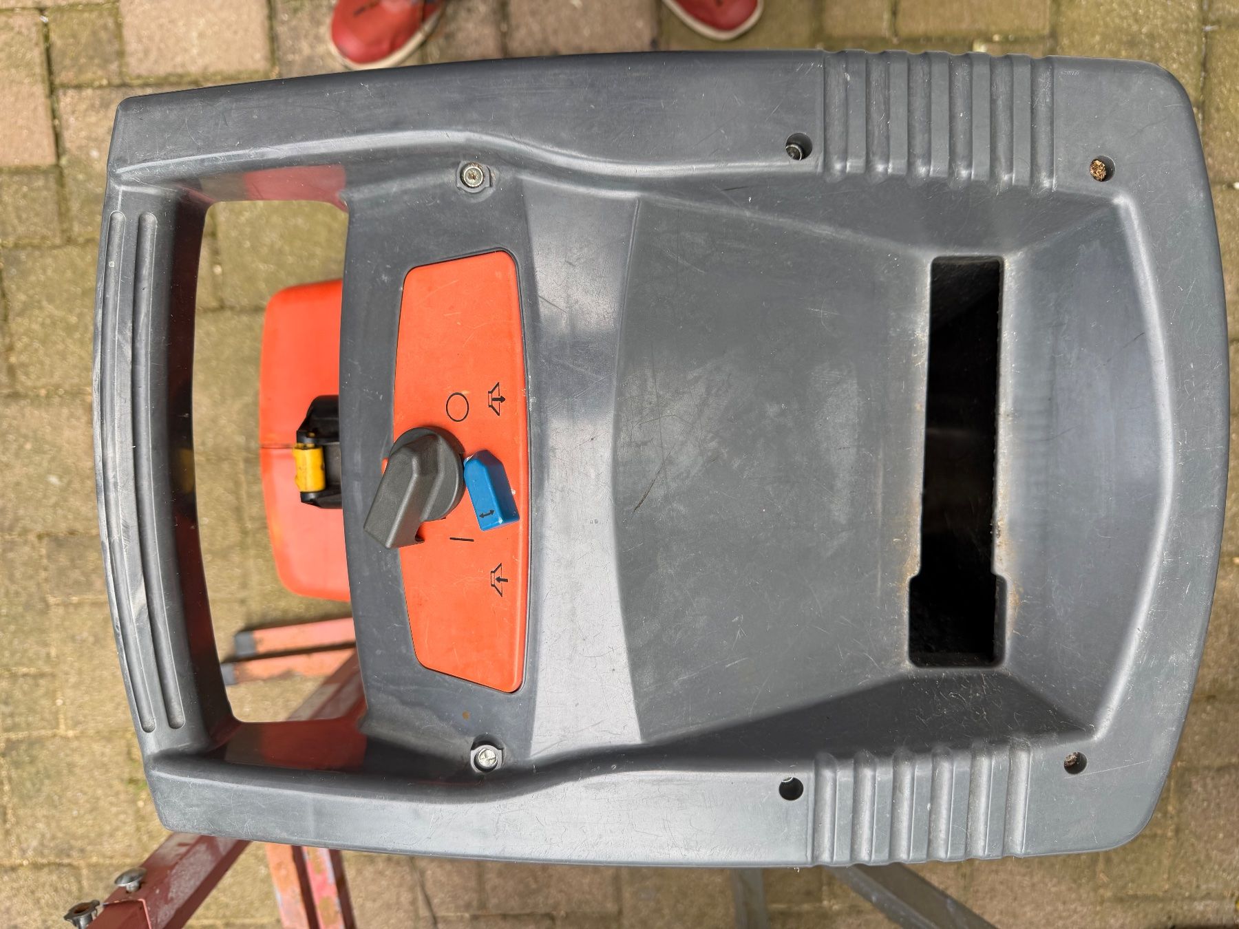 Husqvarna Trinciatrici: Husqvarna Häcksler 40 Silent gebraucht – Usato da Rorschacherberg venduto da P_35PCJ 1