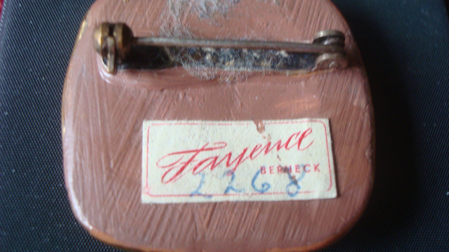 Spille & Fermagli: Brosche Fayence Berneck Vintage – Usato da Münchenstein venduto da Pesci6 2